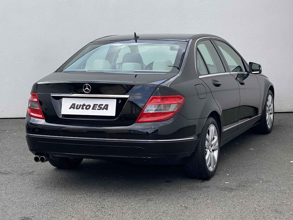 Mercedes-Benz Třída C 1.6 K Avantgarde C180