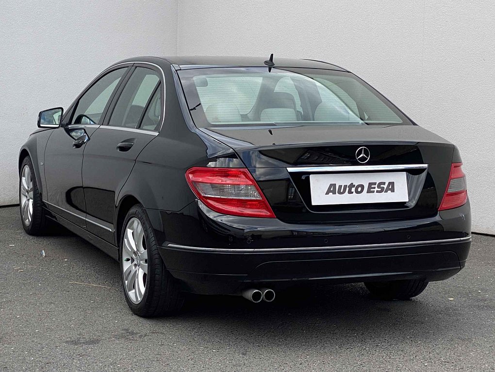 Mercedes-Benz Třída C 1.6 K Avantgarde C180