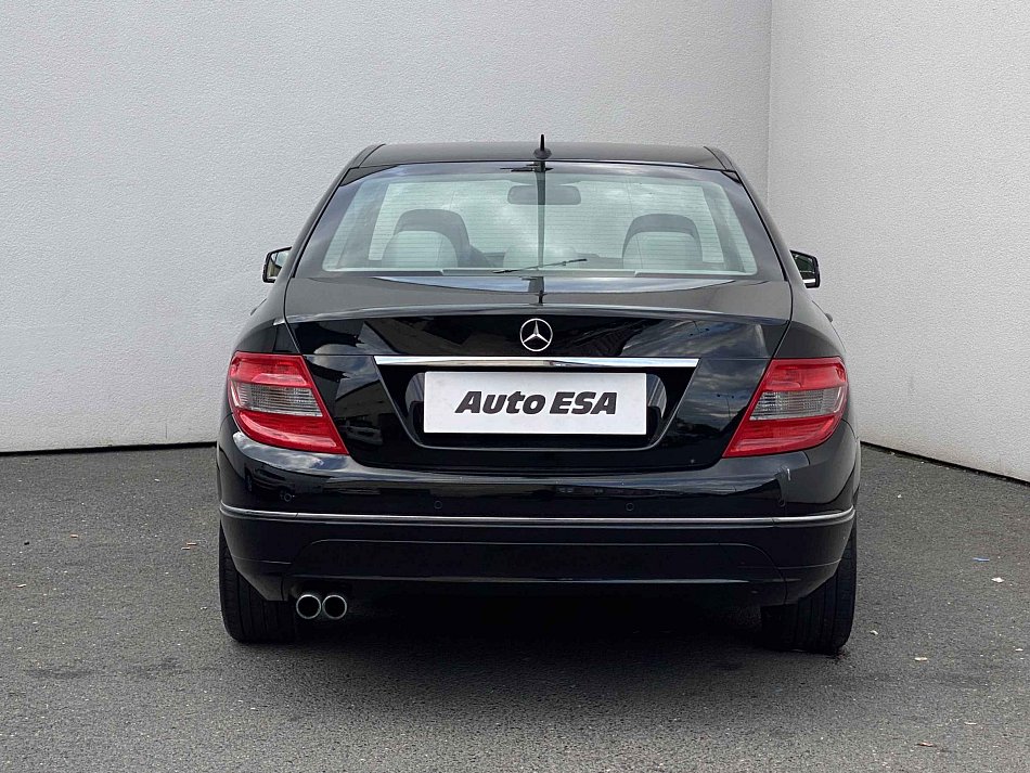 Mercedes-Benz Třída C 1.6 K Avantgarde C180