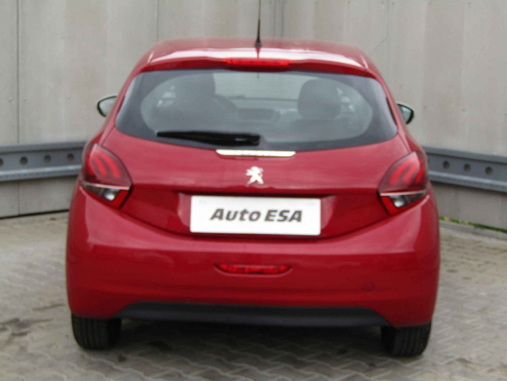 Peugeot 208 1.2 PT 