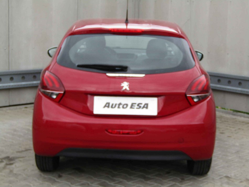 Peugeot 208 1.2 PT 