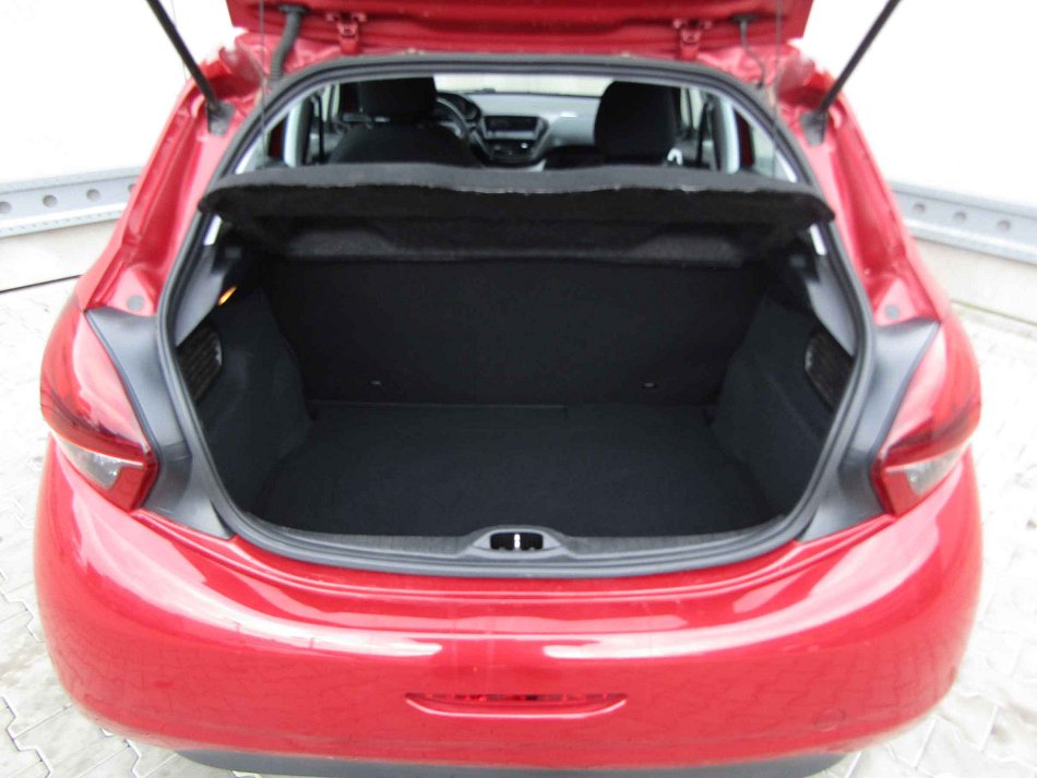 Peugeot 208 1.2 PT 