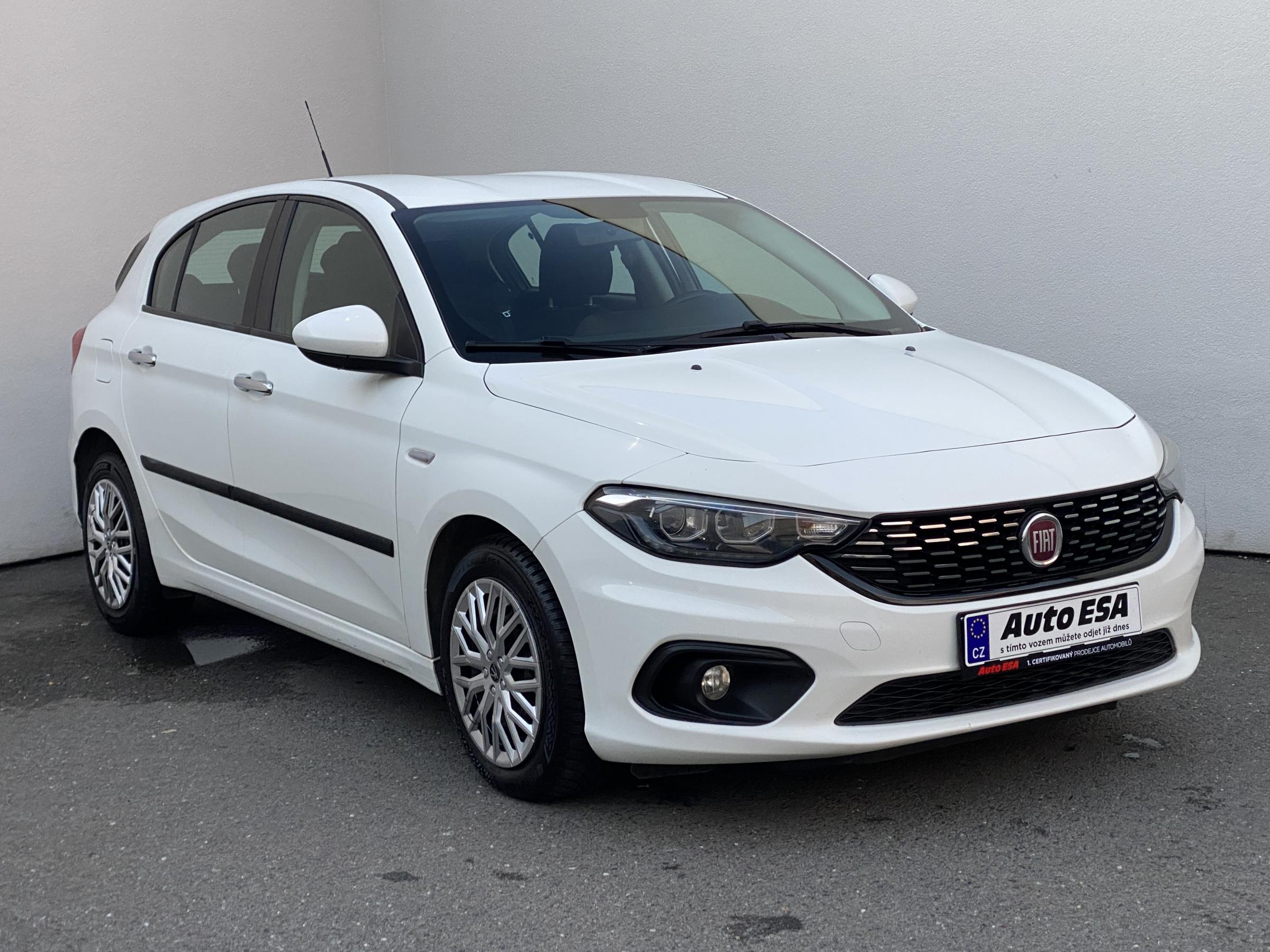 Fiat Tipo, 2017 - celkový pohled