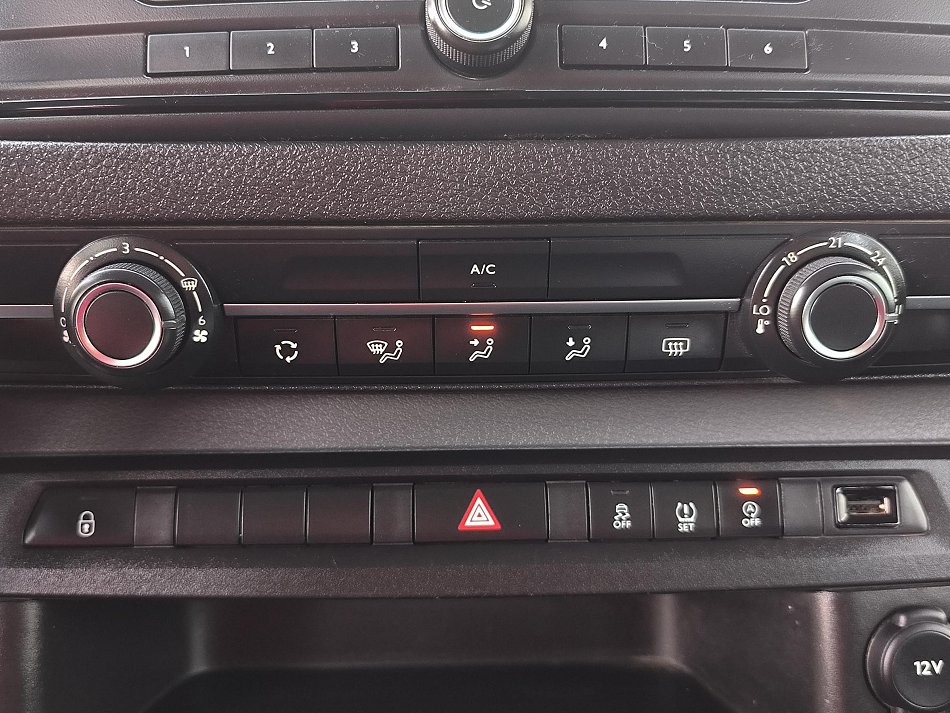 Citroën Jumpy 2.0HDi  L2 6míst