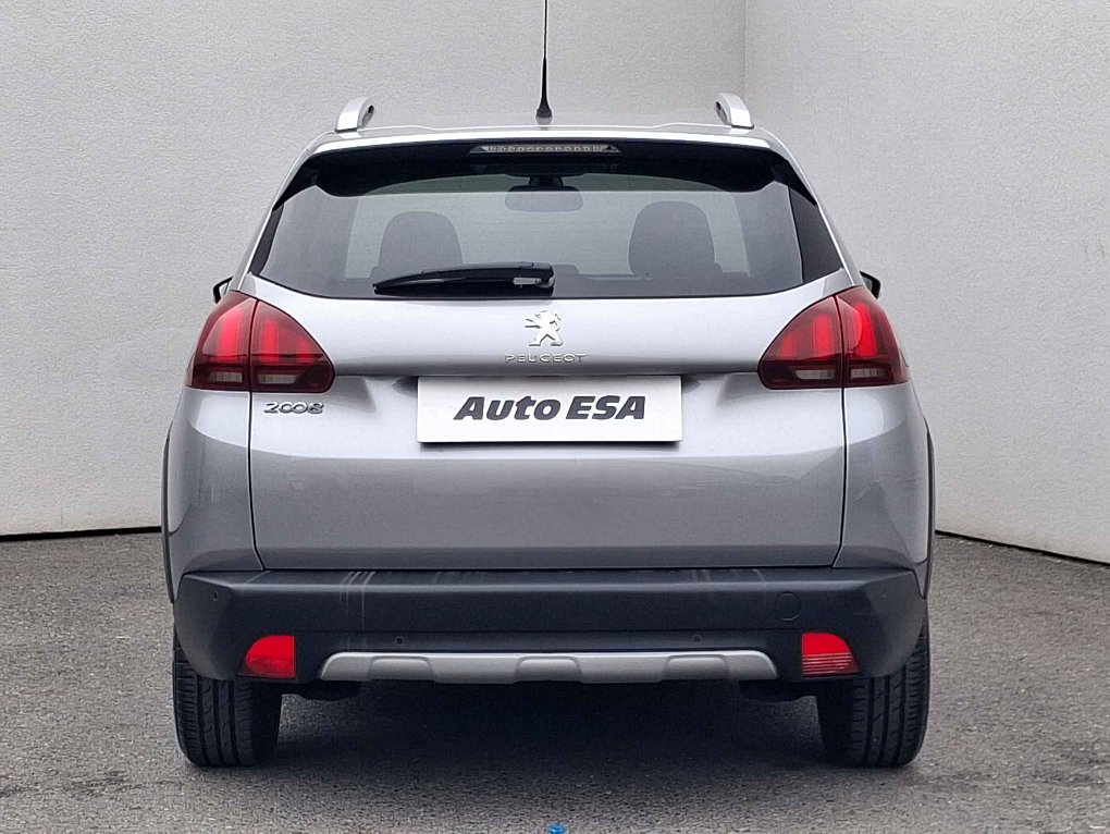 Peugeot 2008 1.2 PT Allure