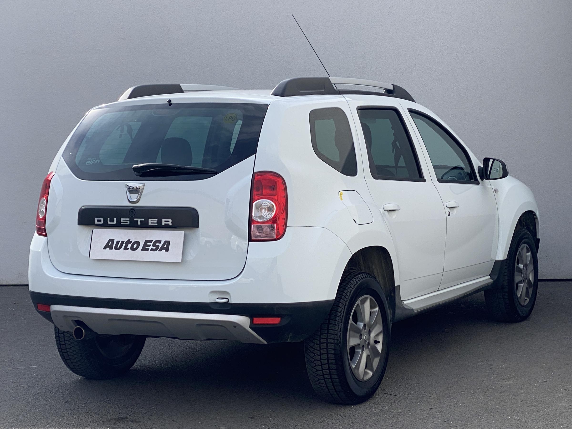 Dacia Duster, 2013 - pohled č. 4