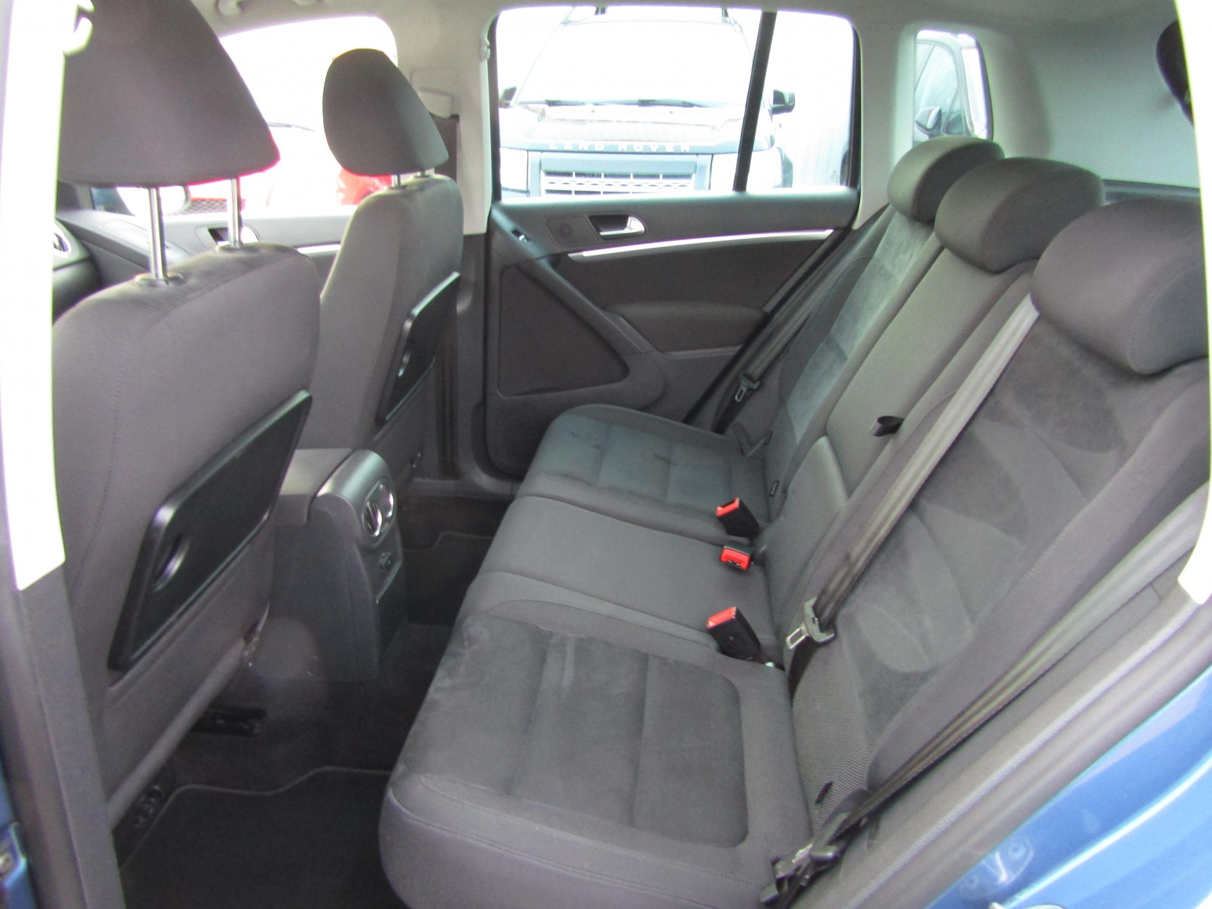 Volkswagen Tiguan, 2013 - pohled č. 10