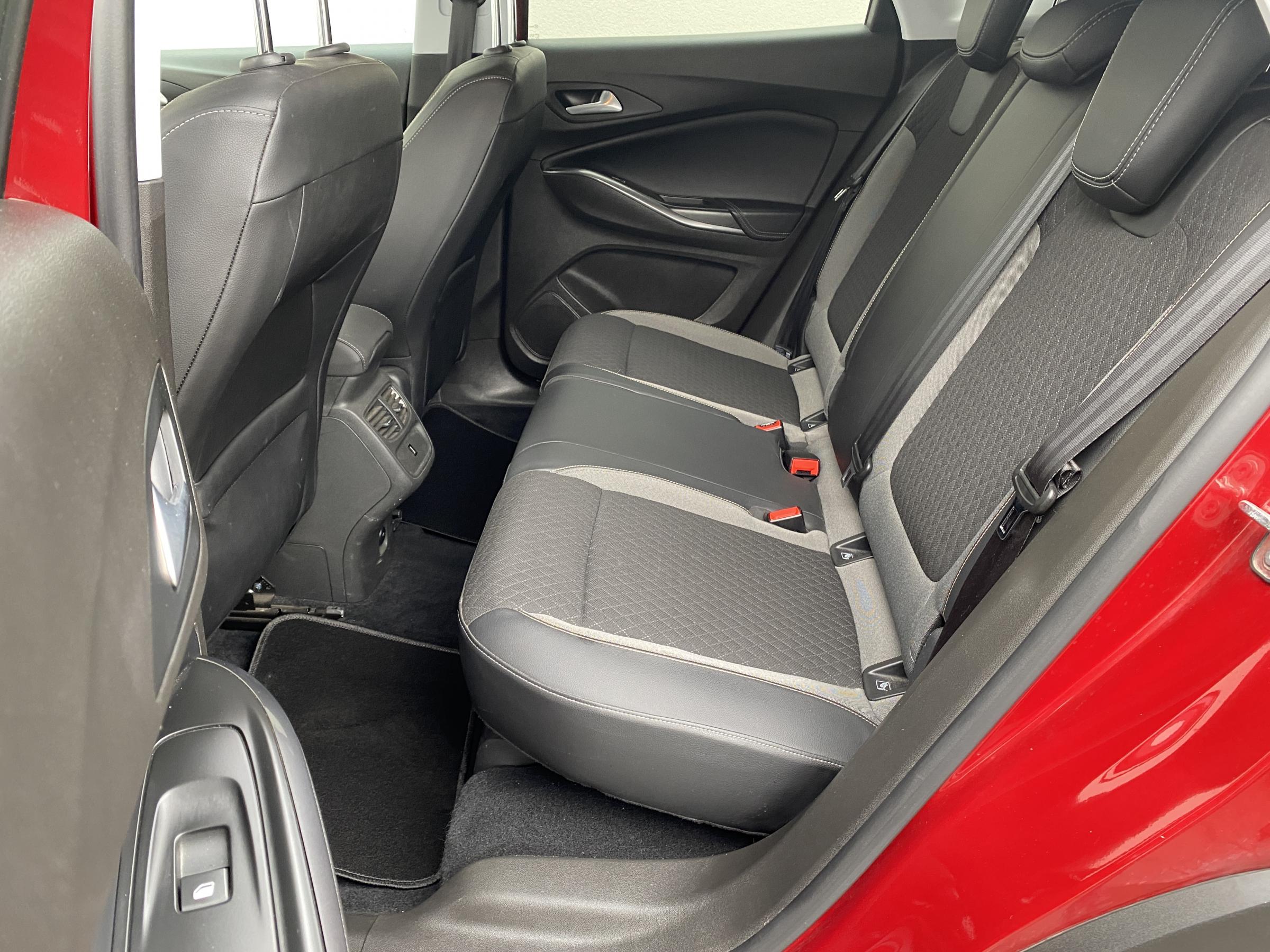 Vauxhall Grandland X, 2021 - pohled č. 10