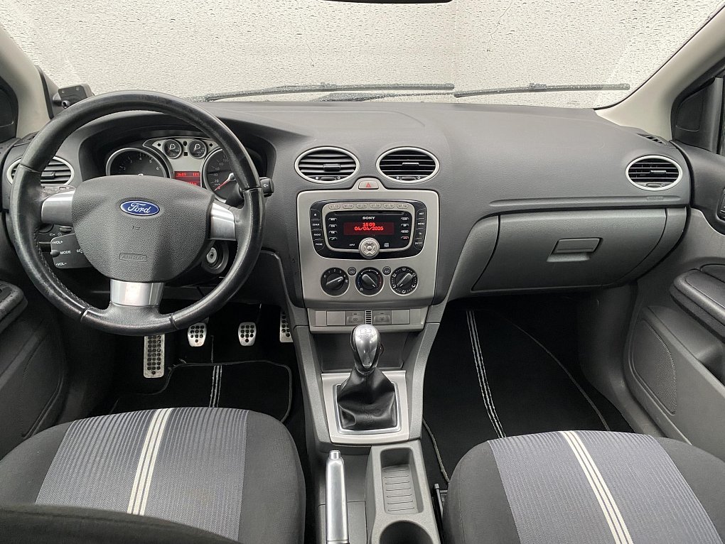 Ford Focus 1.6i 