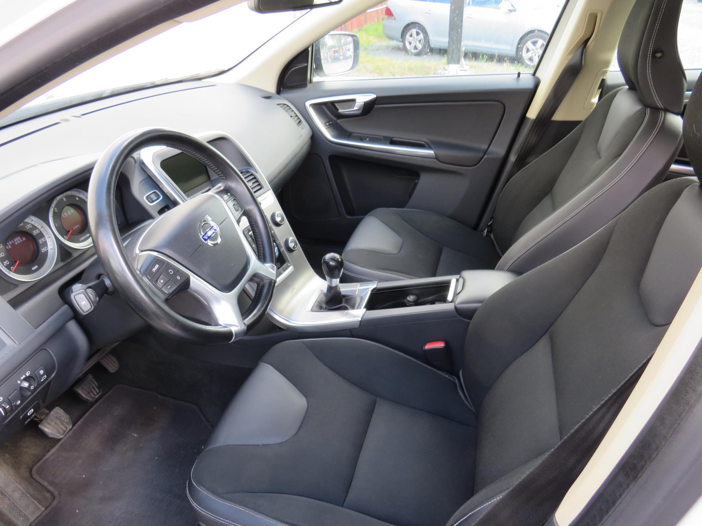 Volvo XC60, 2013 - pohled č. 10