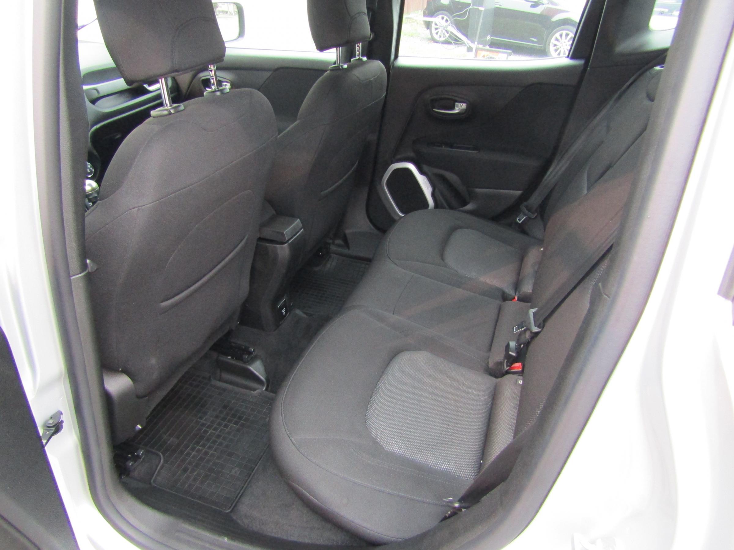 Jeep Renegade, 2014 - pohled č. 10