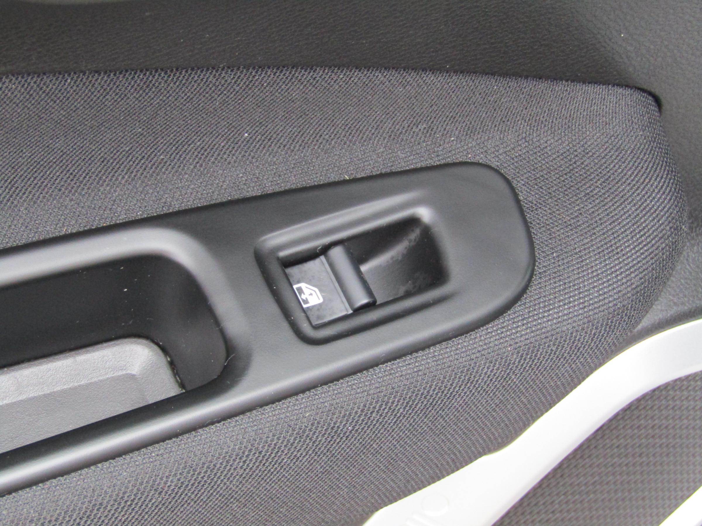 Jeep Renegade, 2014 - pohled č. 12