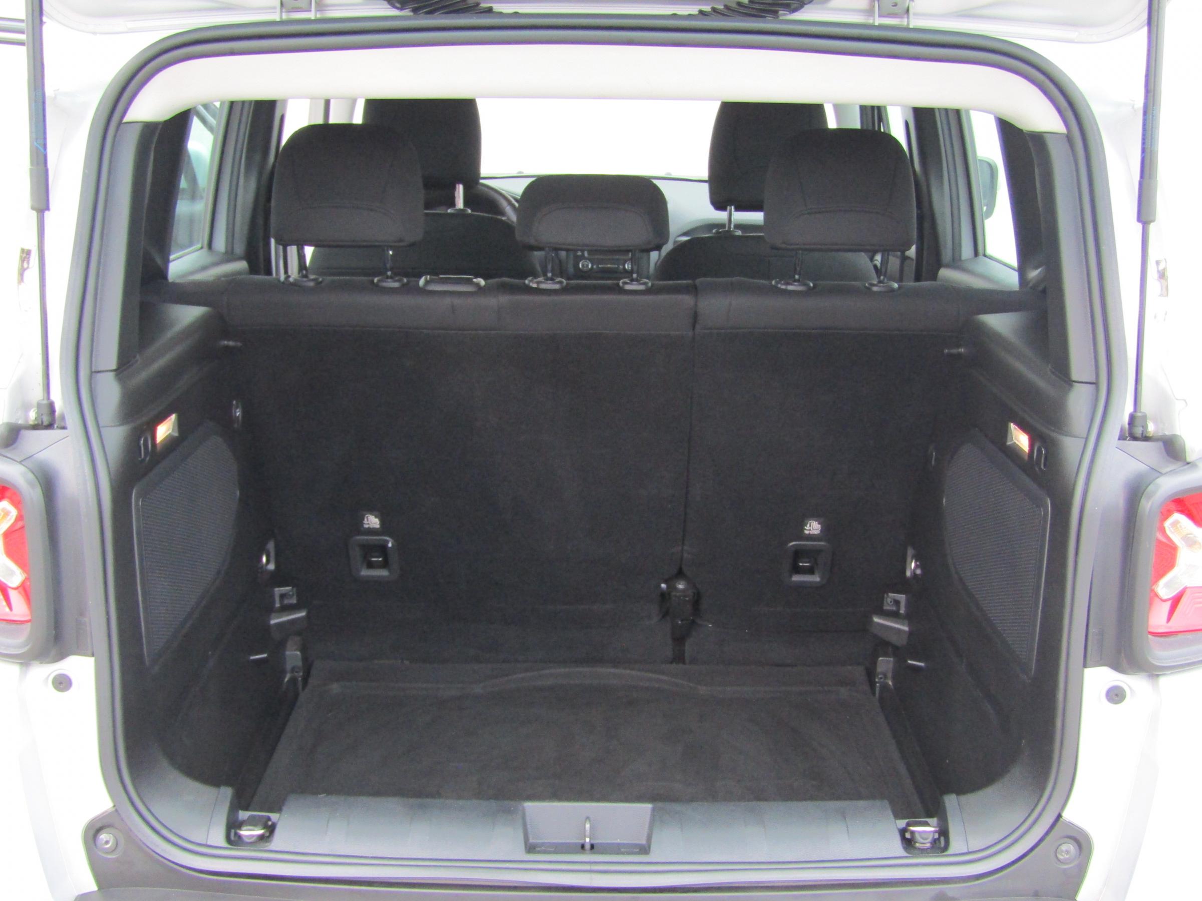 Jeep Renegade, 2014 - pohled č. 7