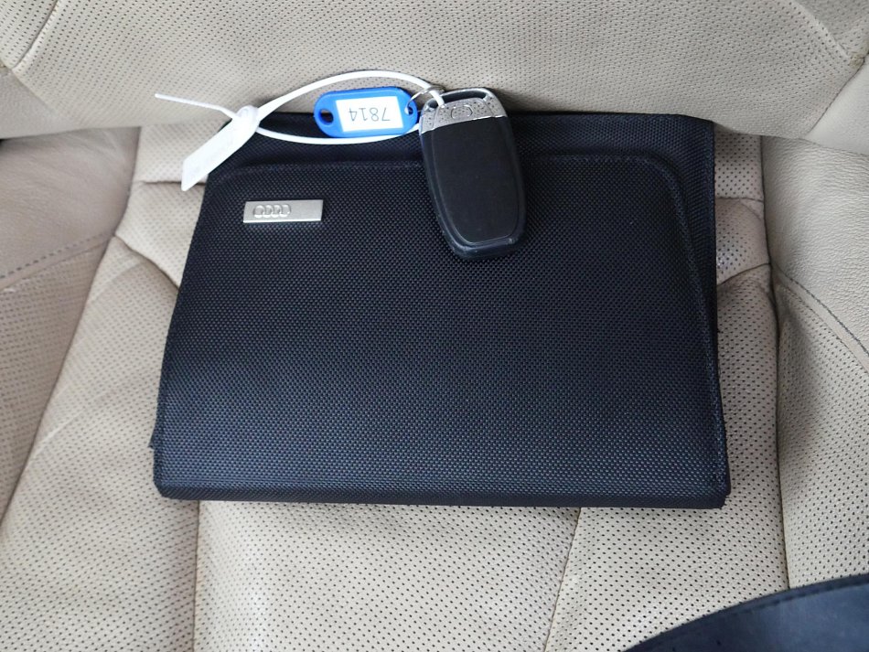 Audi A4 3.0 TDi  quattro