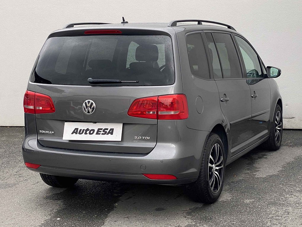 Volkswagen Touran 2.0 TDi 
