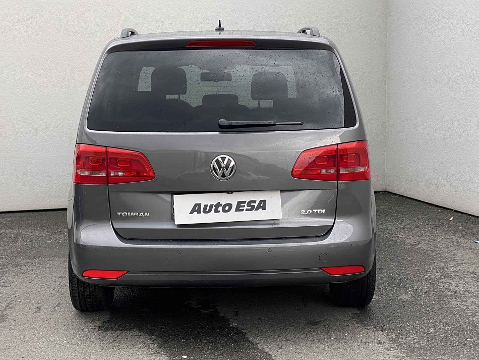 Volkswagen Touran 2.0 TDi 