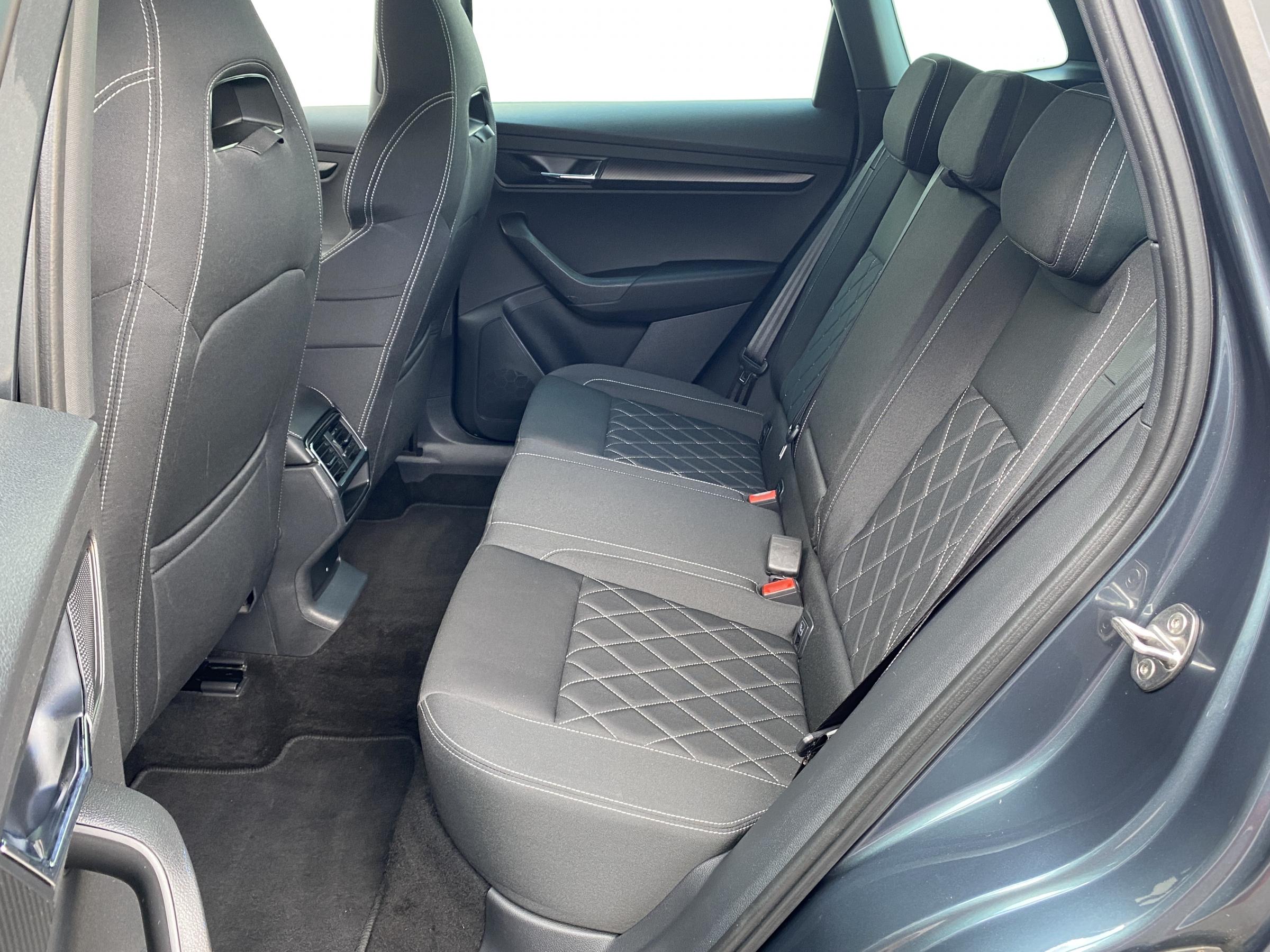 Škoda Karoq, 2019 - pohled č. 16