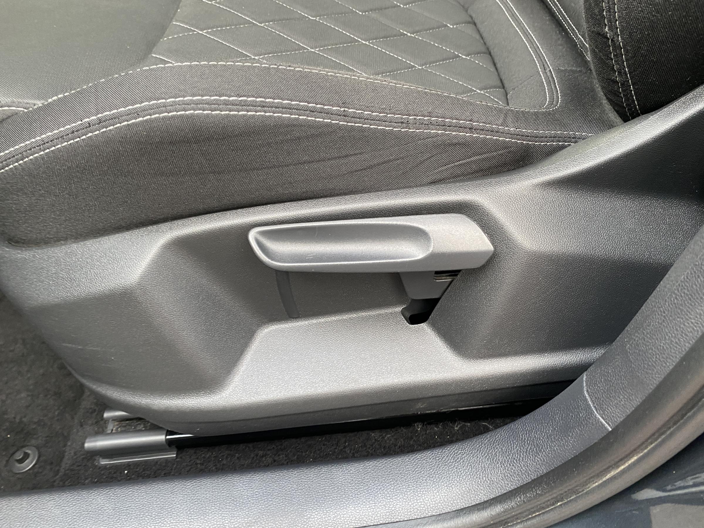 Škoda Karoq, 2019 - pohled č. 18