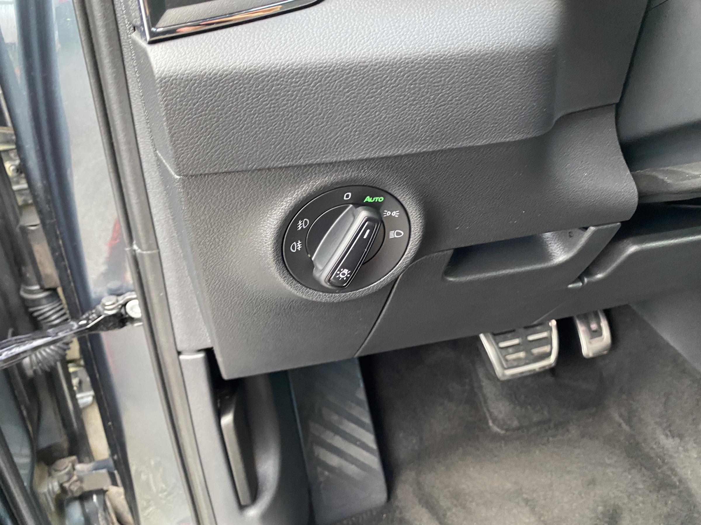 Škoda Karoq, 2019 - pohled č. 19