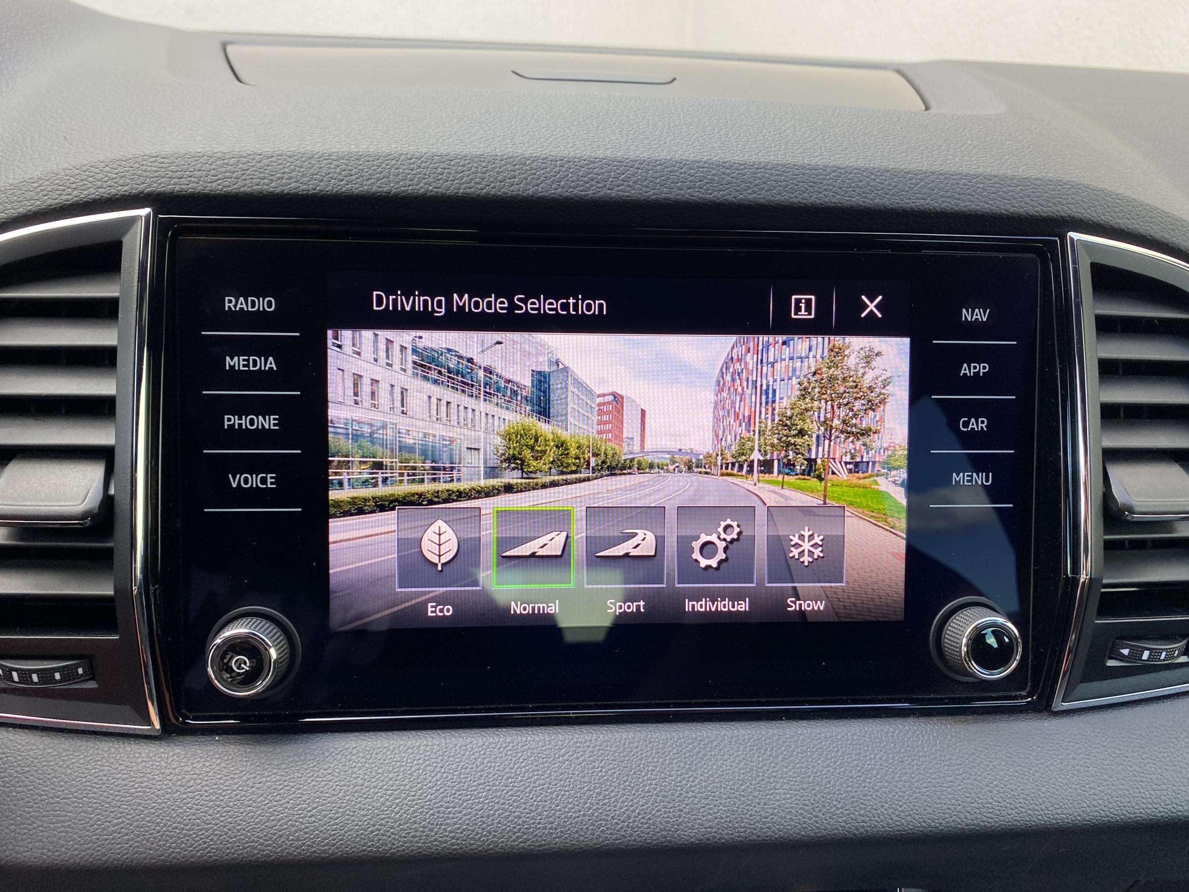 Škoda Karoq, 2019 - pohled č. 23