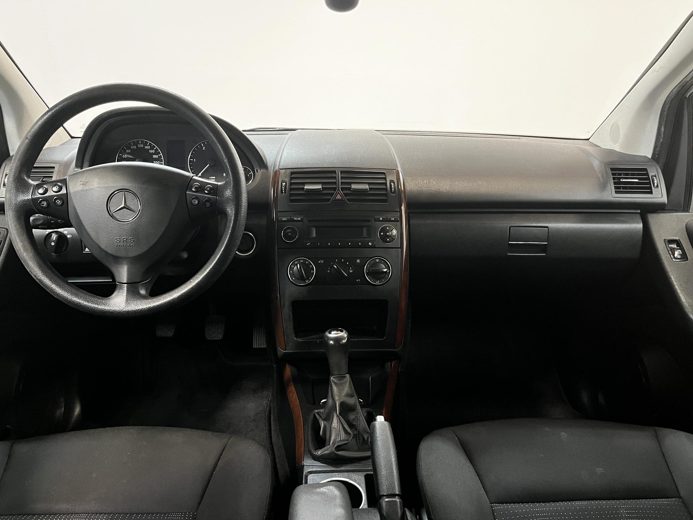 Mercedes-Benz Třída A, 2010 - pohled č. 8