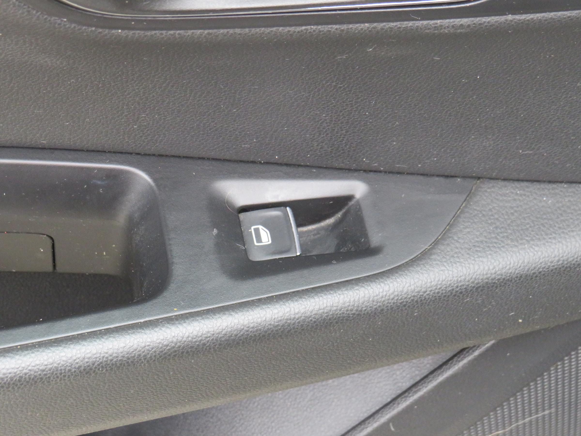 Seat Leon, 2014 - pohled č. 12