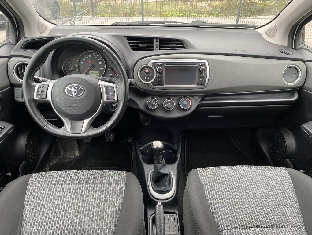 Toyota Yaris 1.0VVT-i 