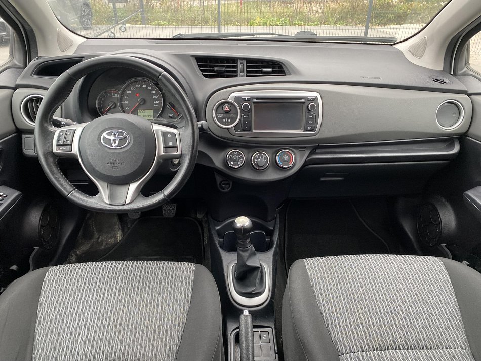 Toyota Yaris 1.0VVT-i 