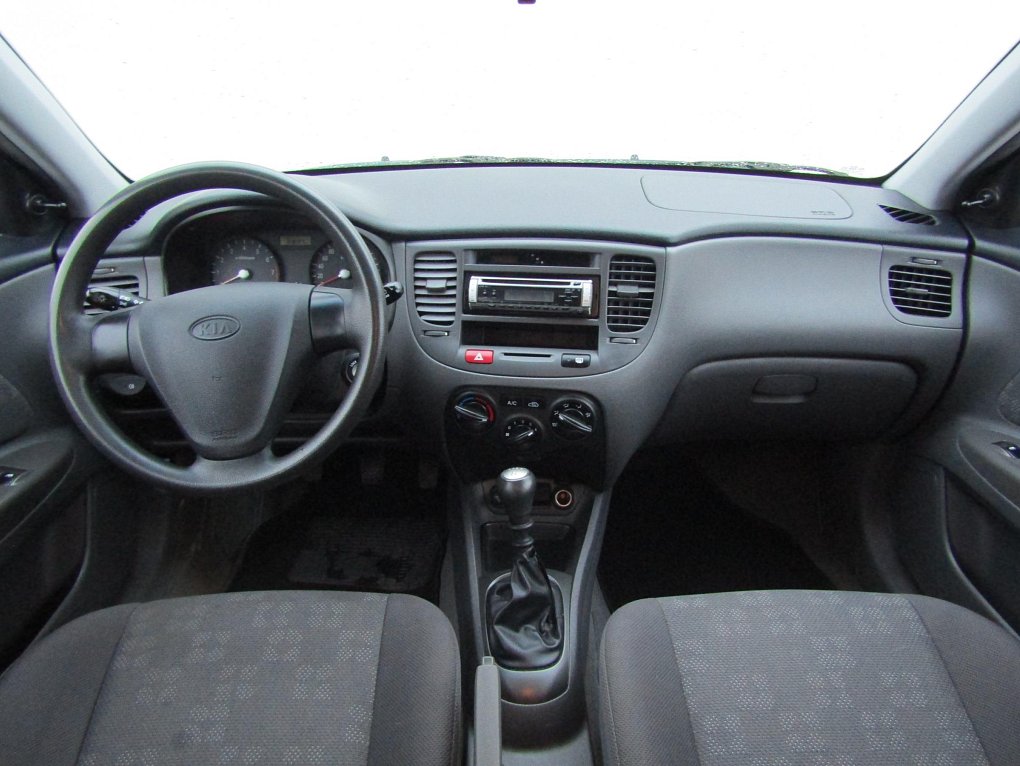Kia Rio 1.4i 