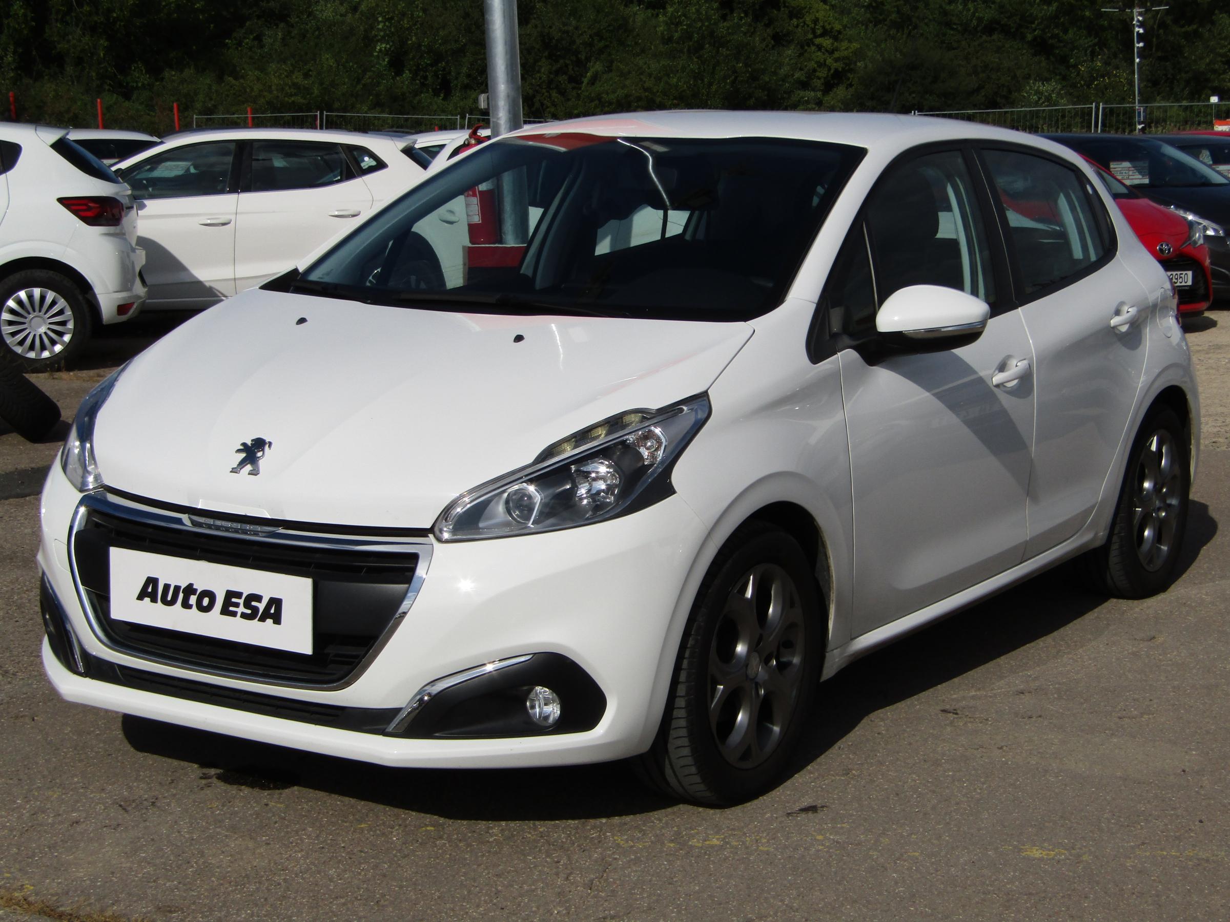 Peugeot 208, 2017 - pohled č. 3