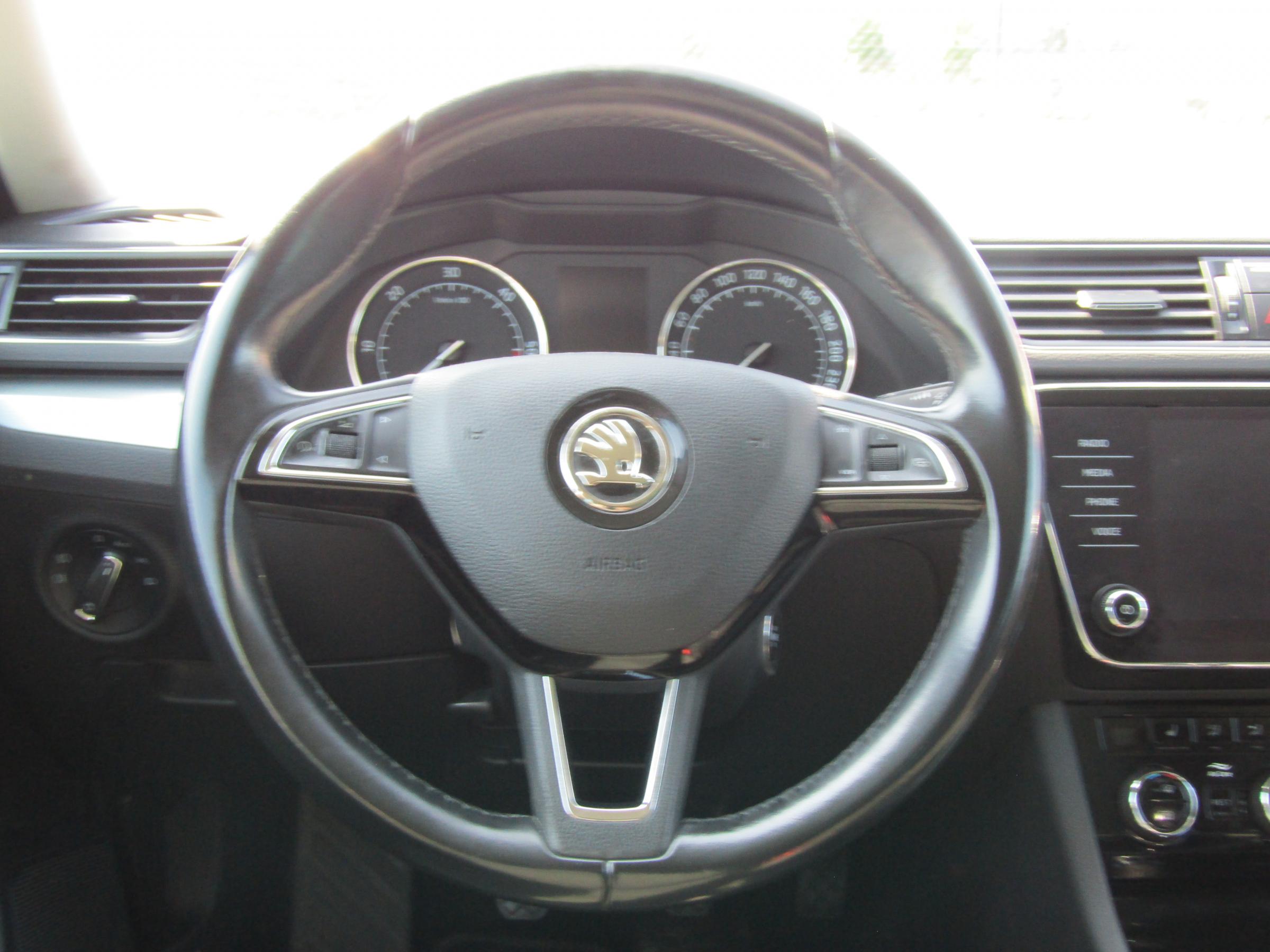 Škoda Superb III, 2018 - pohled č. 11