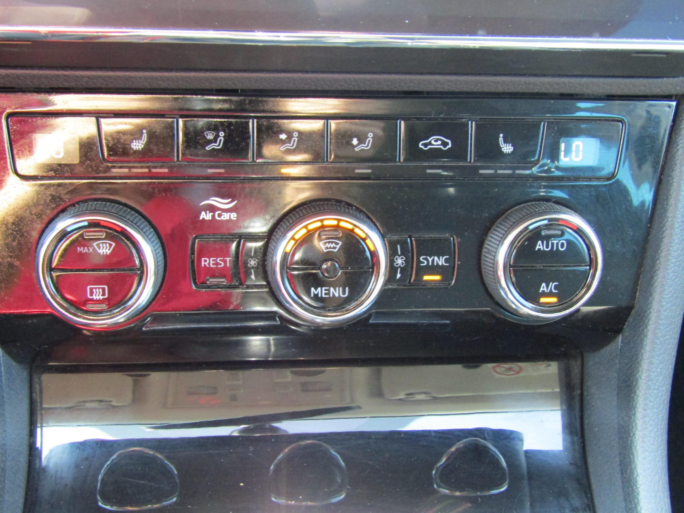 Škoda Superb III, 2018 - pohled č. 13