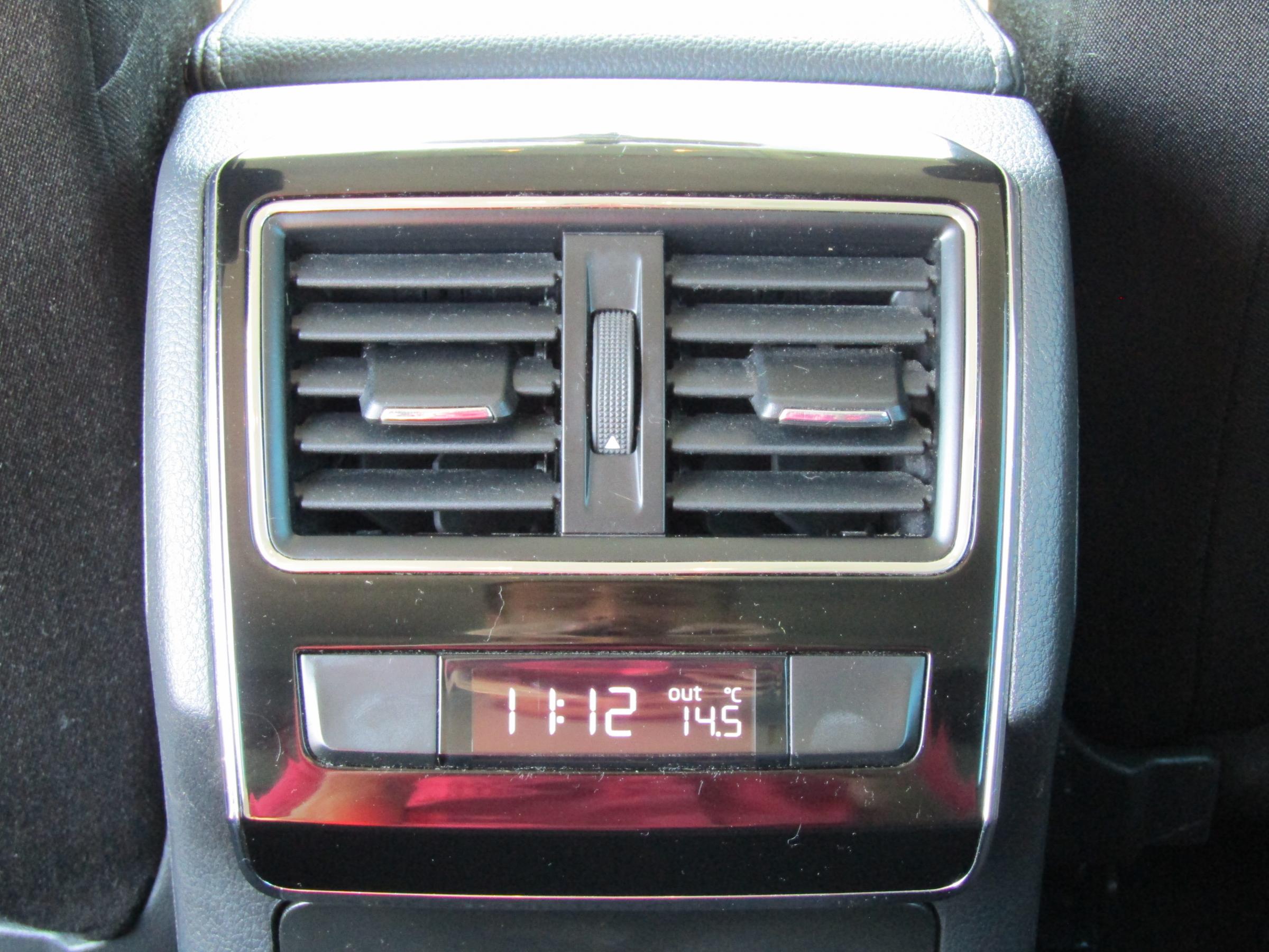 Škoda Superb III, 2018 - pohled č. 20