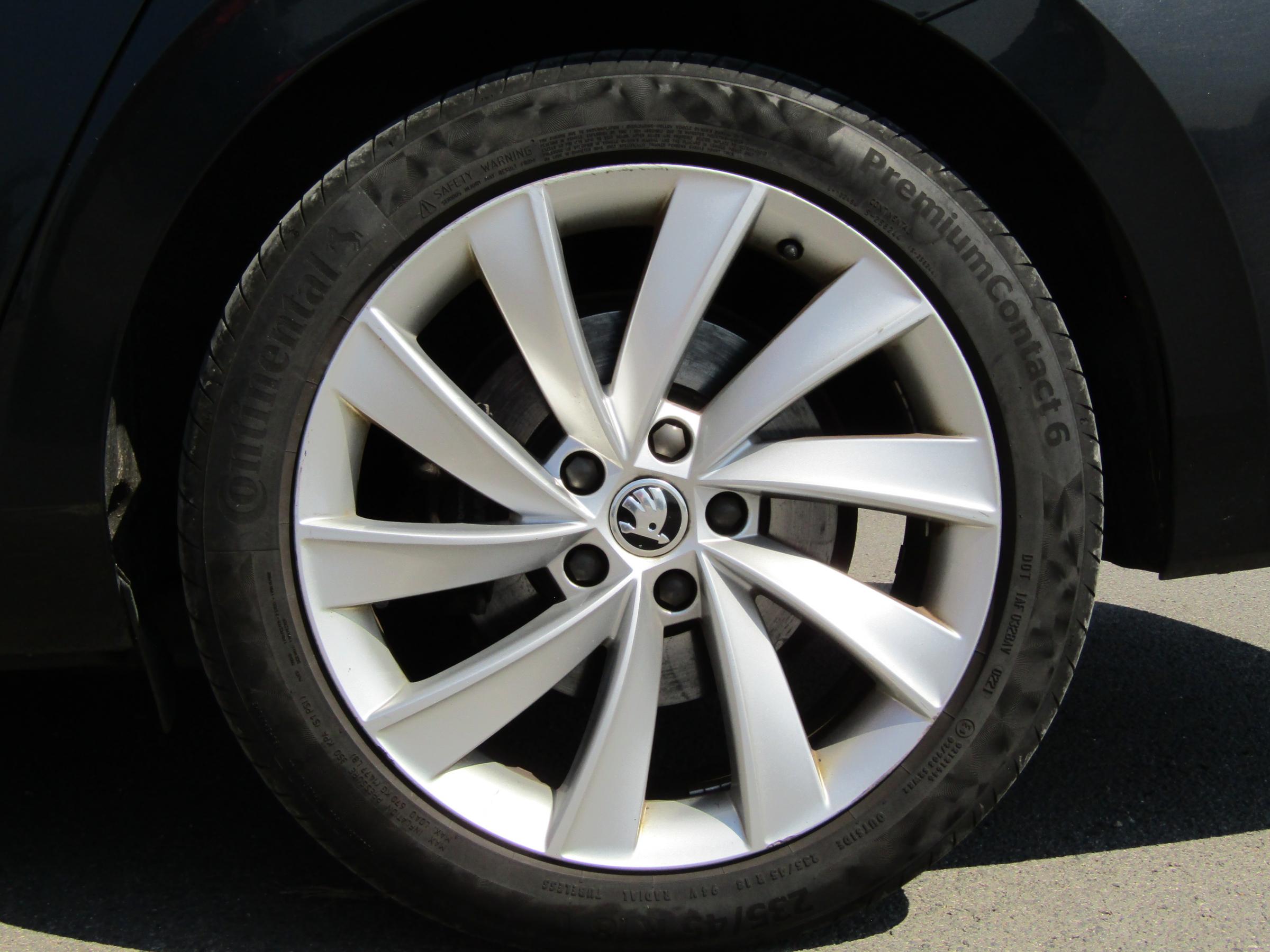 Škoda Superb III, 2018 - pohled č. 21