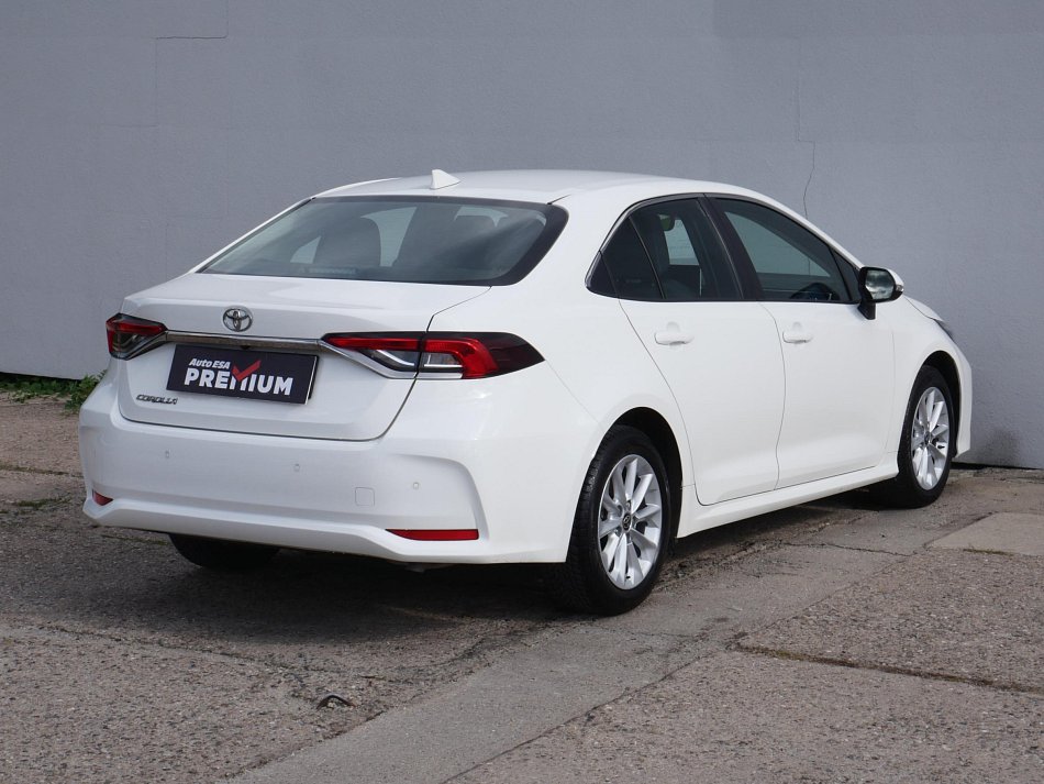 Toyota Corolla 1.5 VVTi 