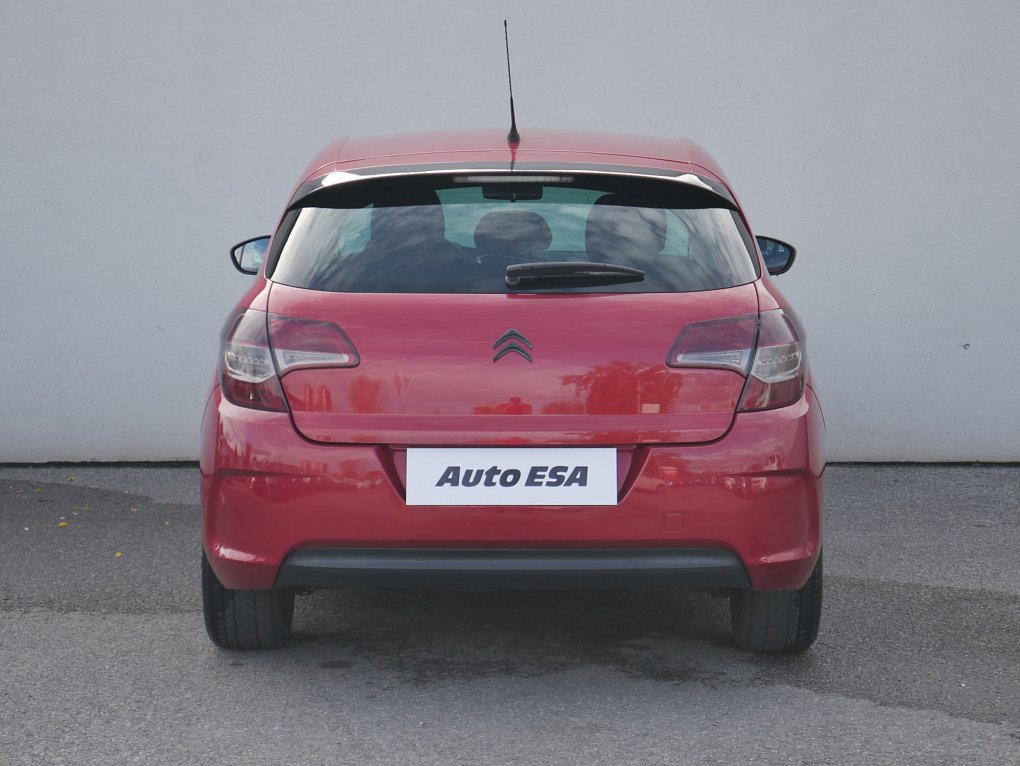 Citroën C4 1.4 i 