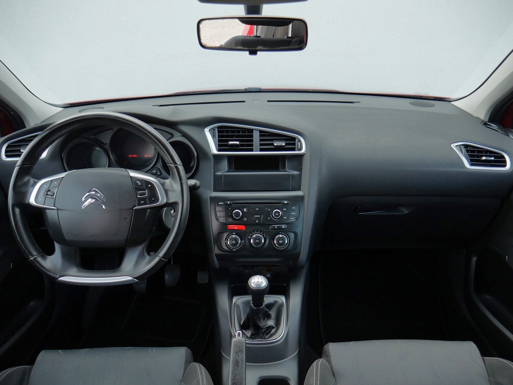 Citroën C4 1.4 i 