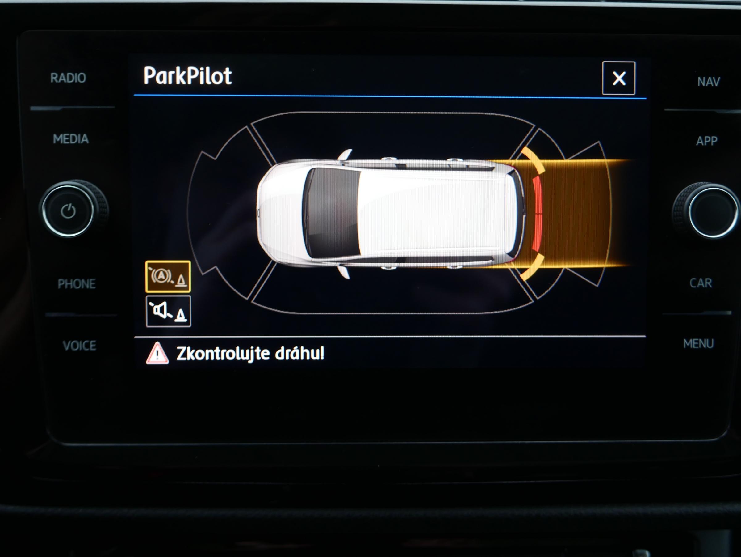 Volkswagen Touran, 2017 - pohled č. 13