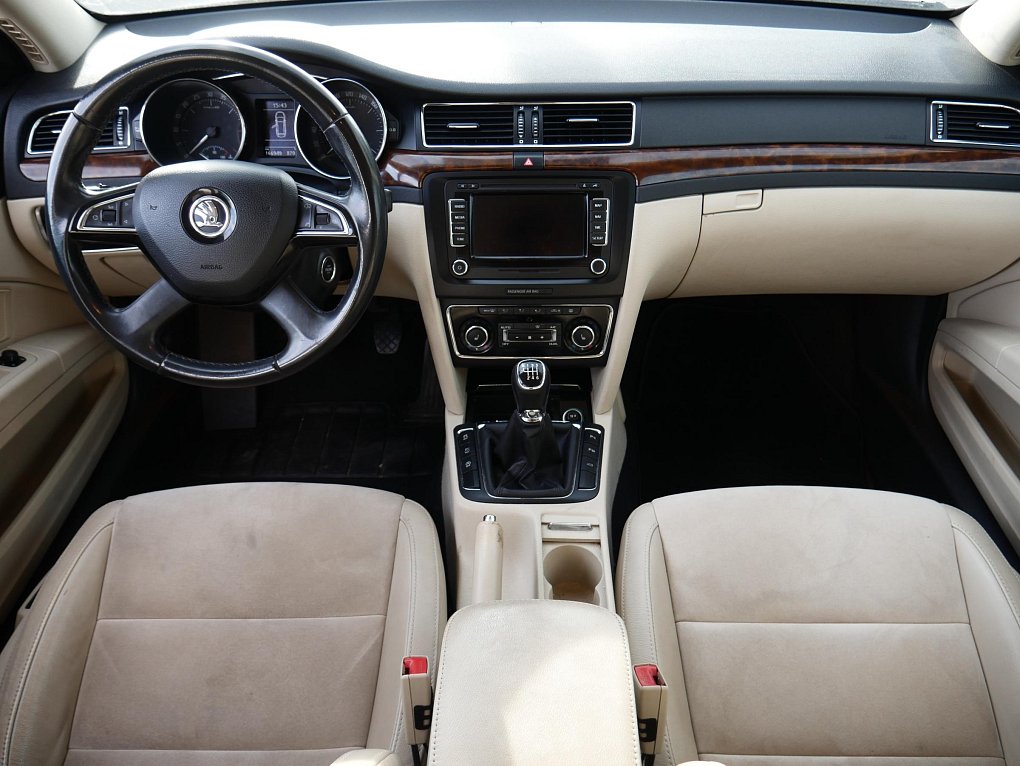 Škoda Superb II 2.0 TDi Elegance