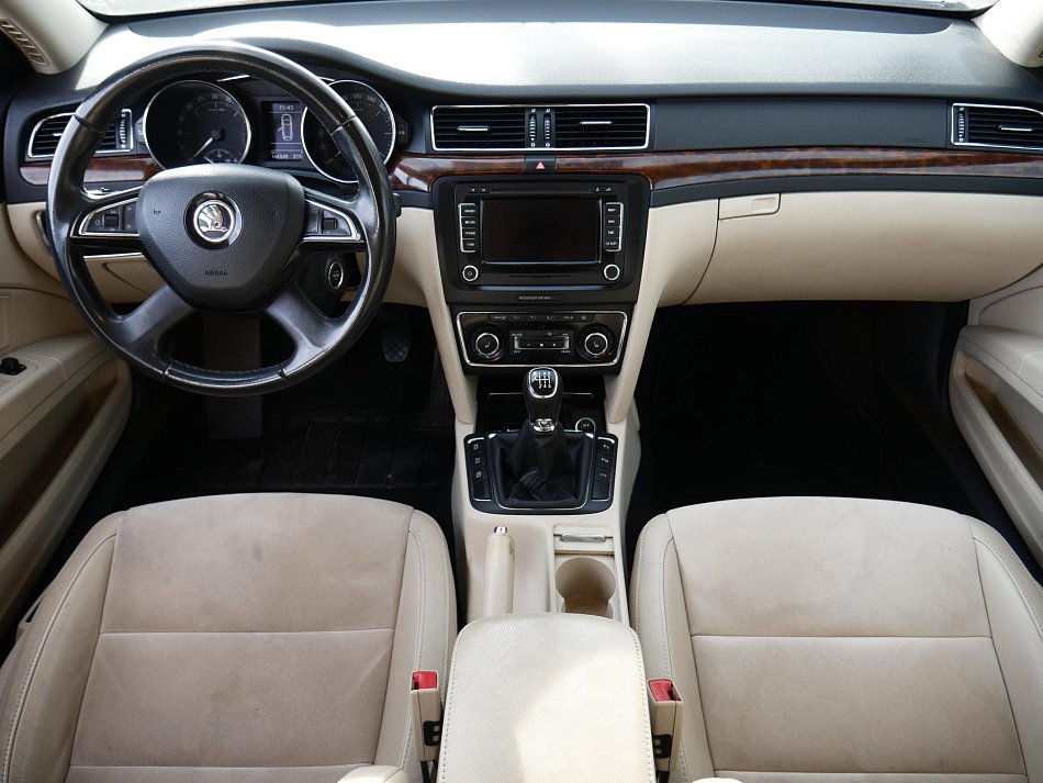 Škoda Superb II 2.0 TDi Elegance