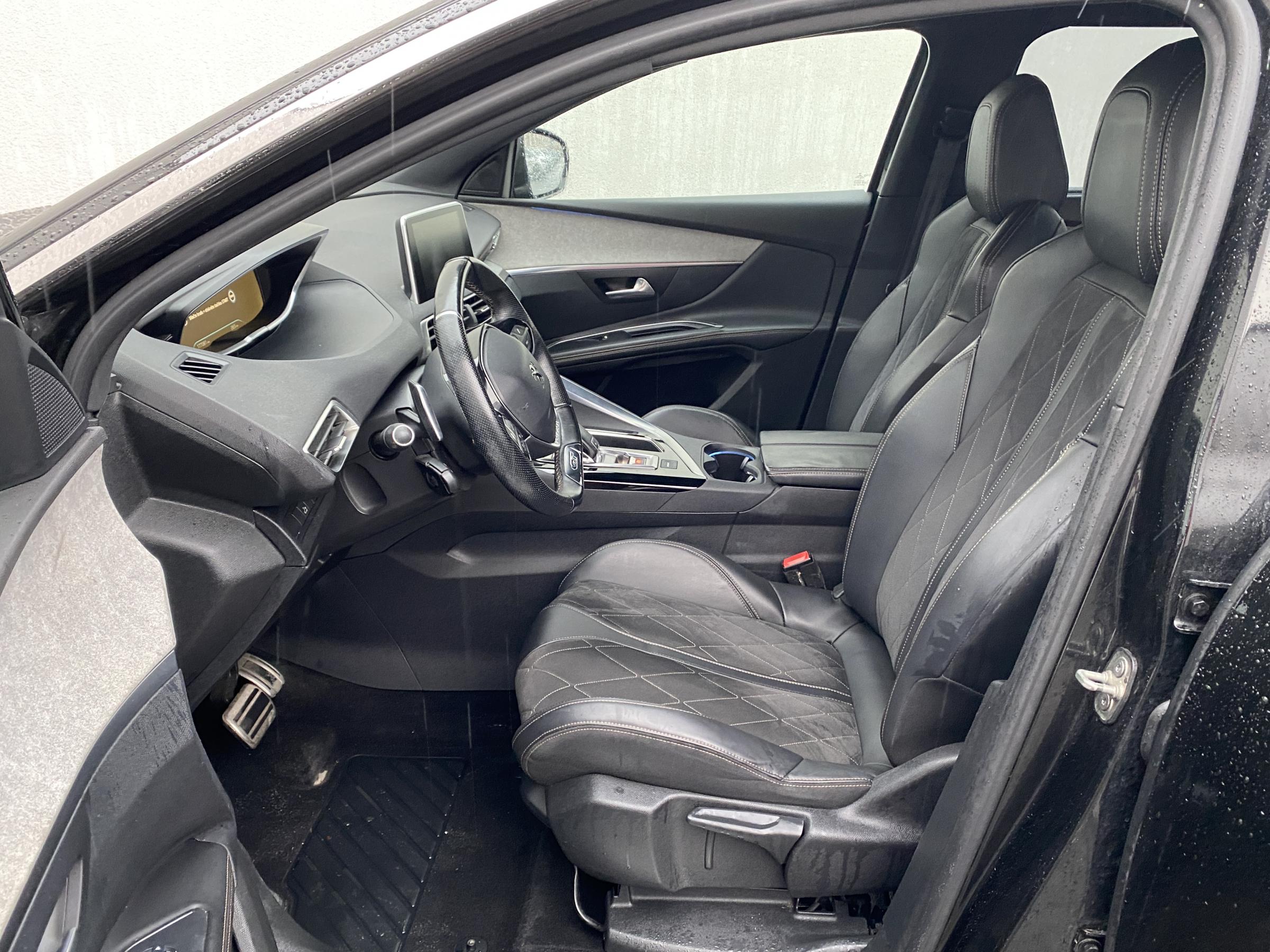 Peugeot 5008, 2018 - pohled č. 9