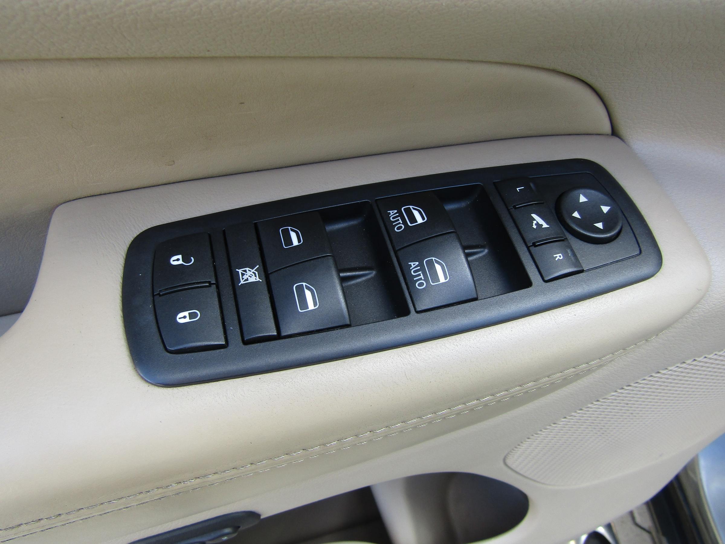 Jeep Grand Cherokee, 2011 - pohled č. 18