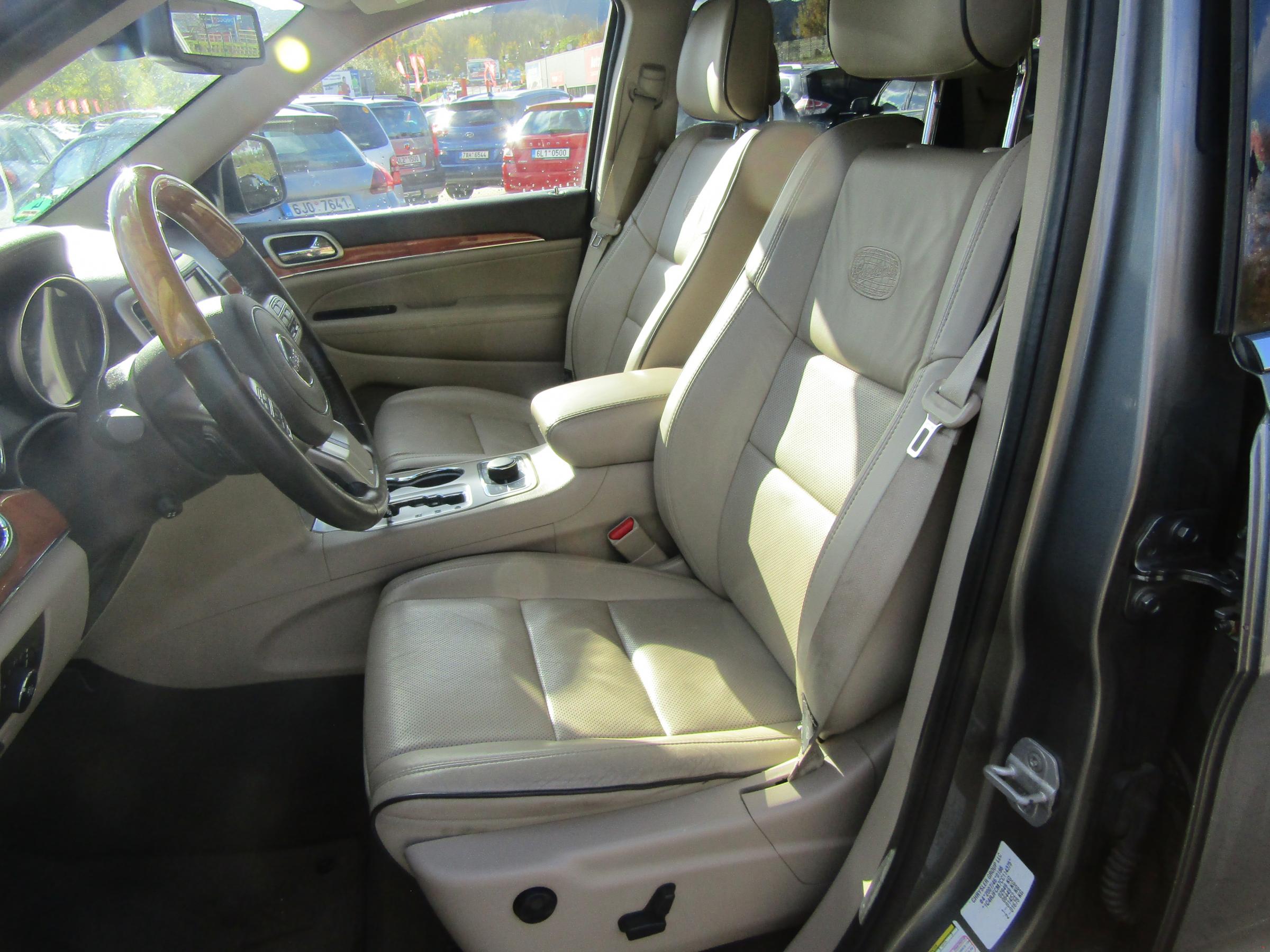 Jeep Grand Cherokee, 2011 - pohled č. 9