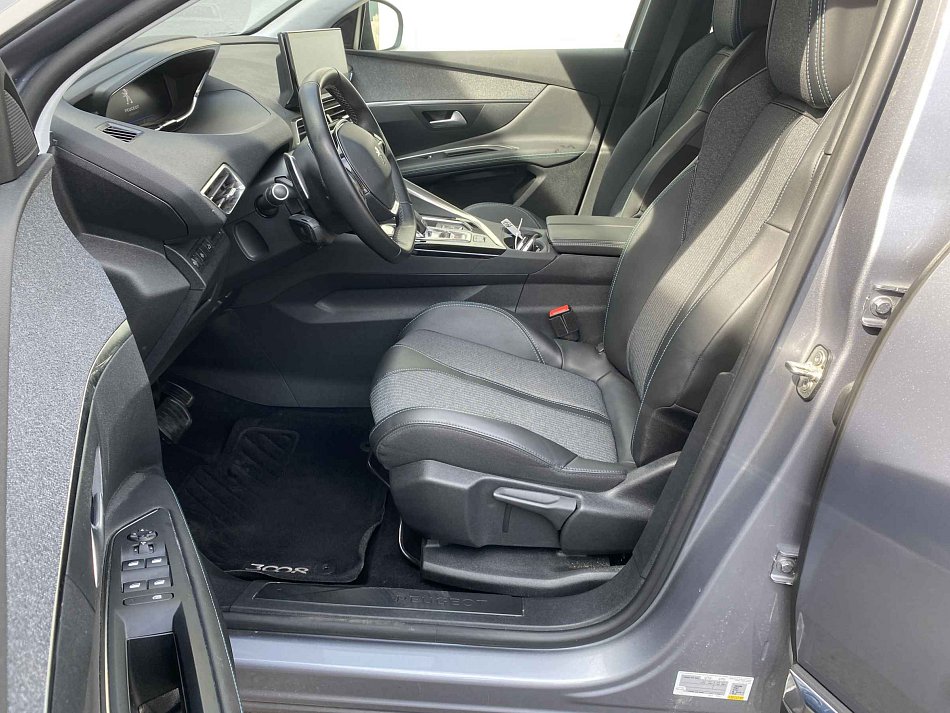 Peugeot 3008 1.2 PT Allure