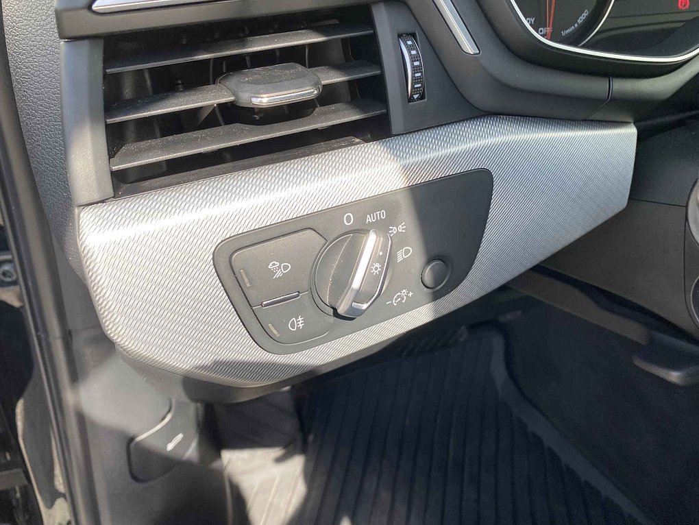 Audi A4 2.0 TDi  Quattro