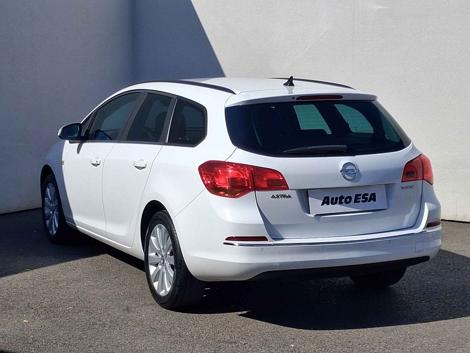 Opel Astra 1.6 CDTi 