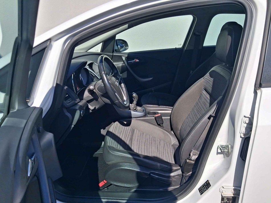 Opel Astra 1.6 CDTi 