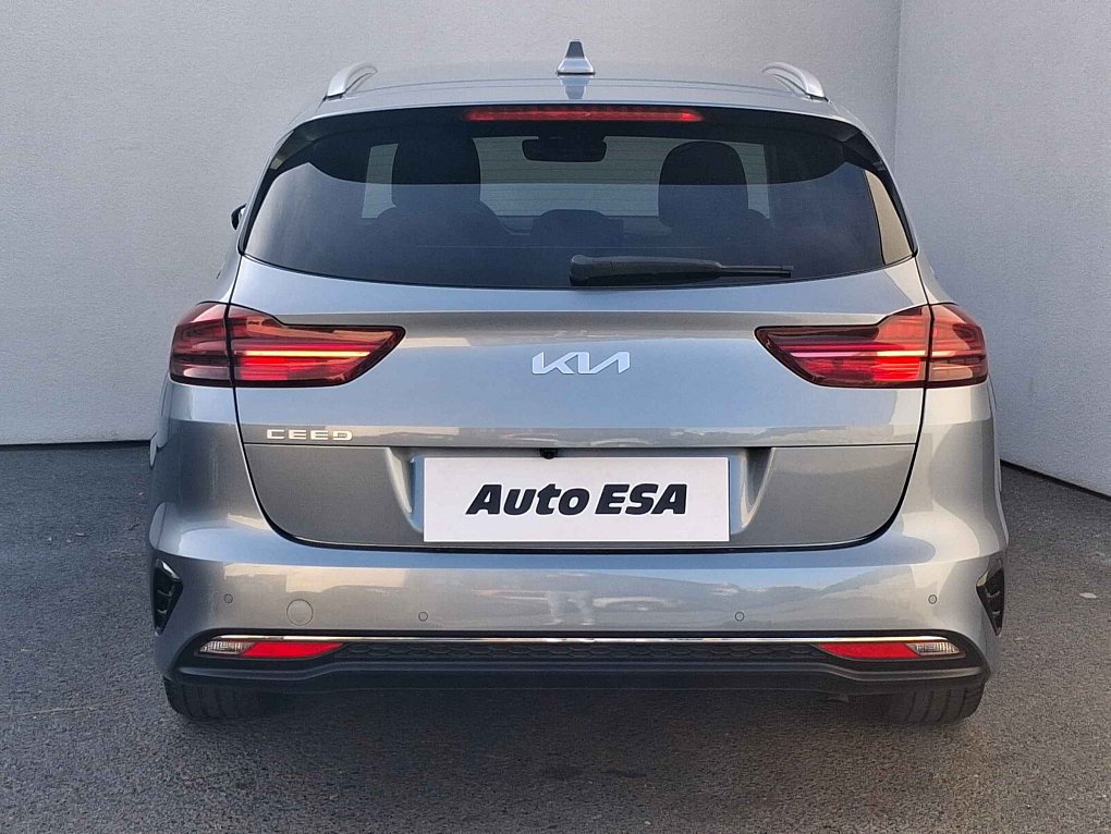Kia Ceed 1.5 T-GDi TOP