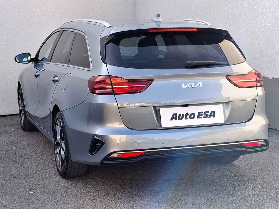 Kia Ceed 1.5 T-GDi TOP