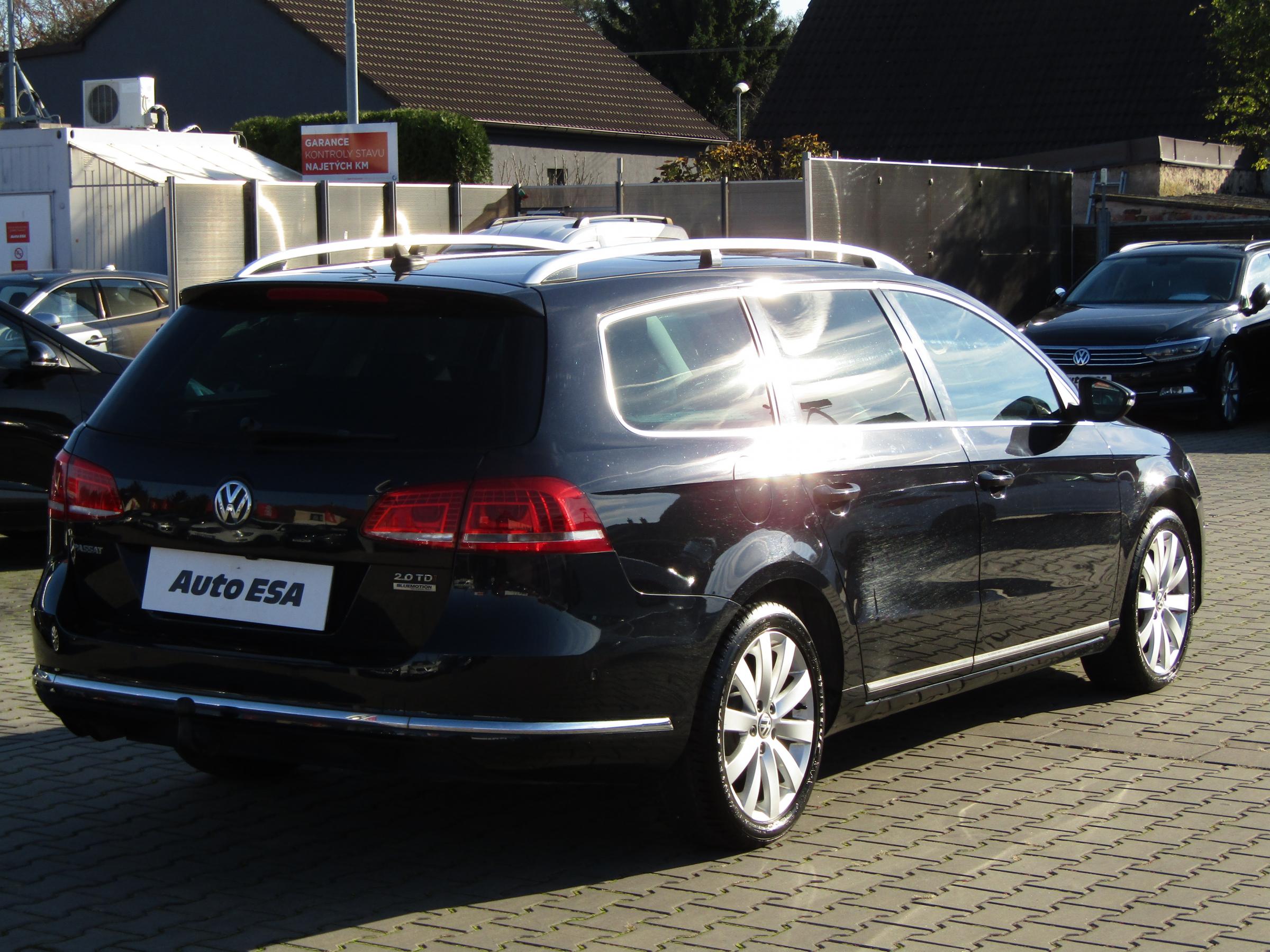 Volkswagen Passat, 2012 - pohled č. 4
